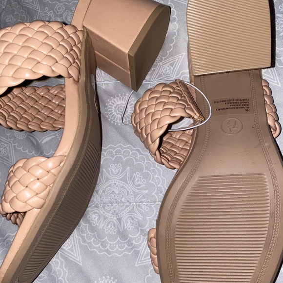 SOLD - Picture 7 of 9